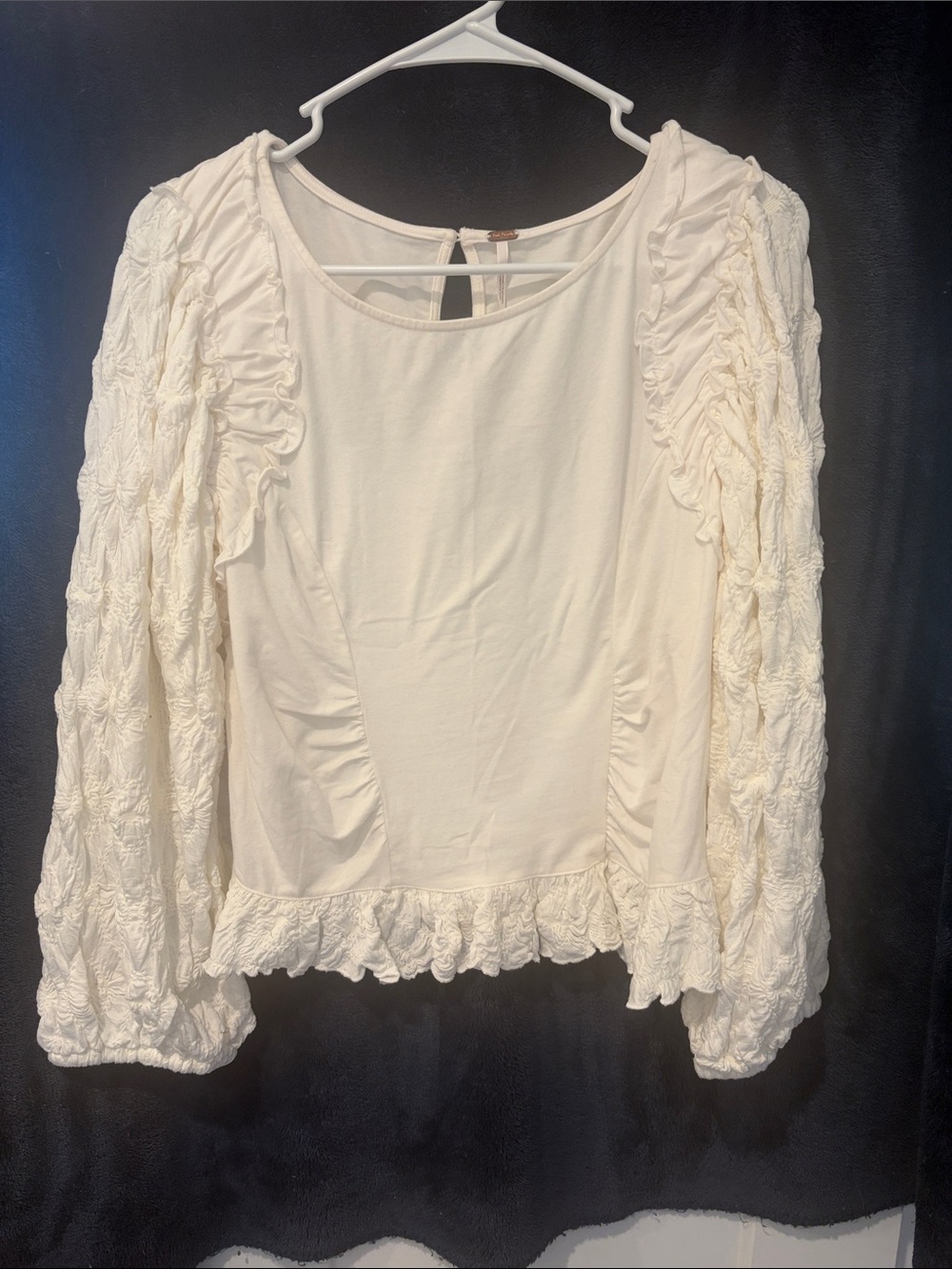 Free PeopleWomen’s Cream Ruffle Long-Sleeve Top